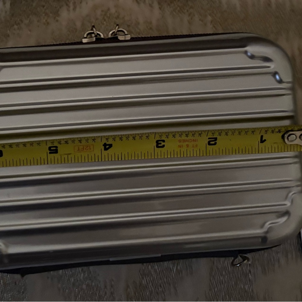 Pan Am Hard-Sided Silver Crossbody Bag - Picture 6 of 8